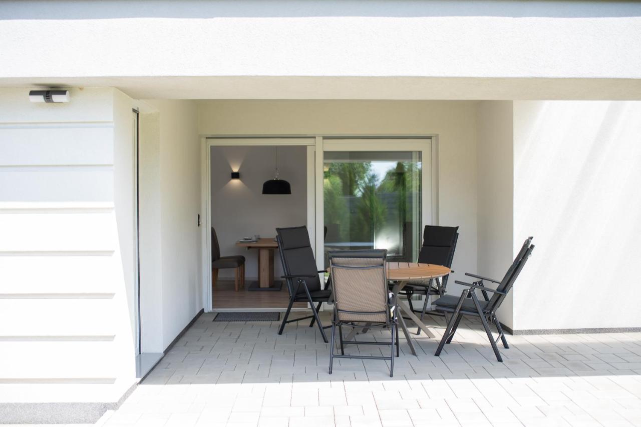 Twins Apartman Heviz Exterior photo
