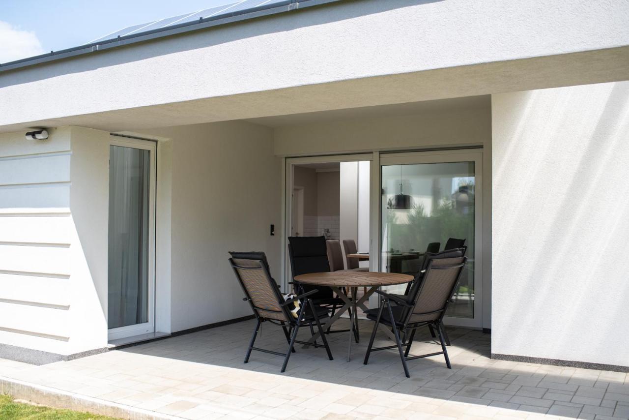 Twins Apartman Heviz Exterior photo